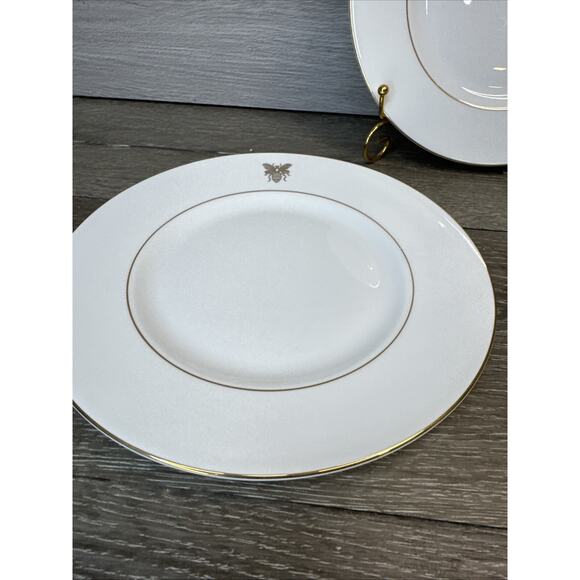 Wedgwood Vera Wang 9” White Bee Gold Trim Accent Salad Plate-Set Of 3 - Picture 6 of 9